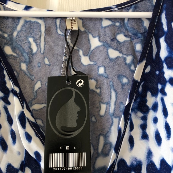 ZULILY BRAND NEW DRESS(M) - Picture 3 of 3